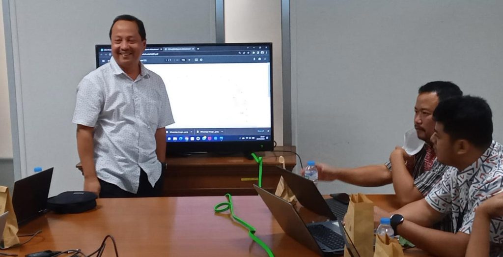 Gandeng PT Telkom, Panitia Muktamar Pasang Instalasi Internet Baru Di 5 Venue CirebonMU