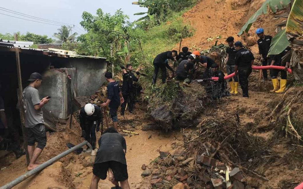 Respon Muhammadiyah Dalam Bencana Hidrometeorologi di Jawa Timur Bagian Selatan CirebonMU