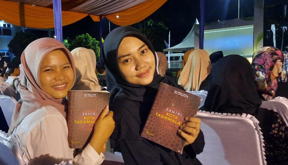 Tradisi Literasi Muhammadiyah Dibuktikan Santri Amanah CirebonMU
