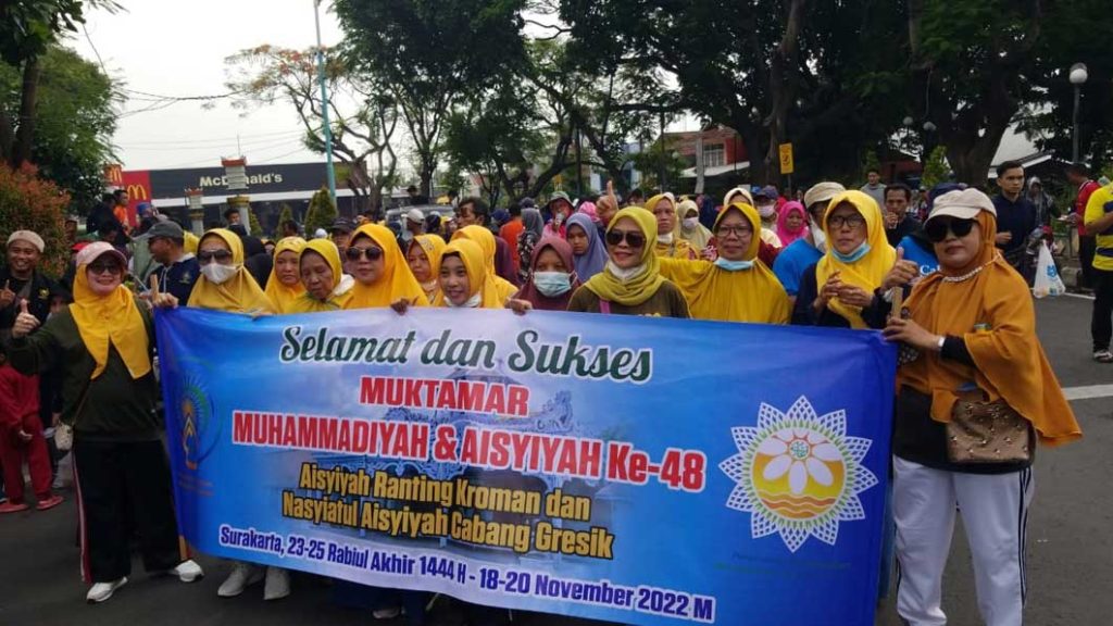Semarak Muktamar 48, Ribuan Warga Muhammadiyah Gresik Ikuti Jalan Sehat CirebonMU