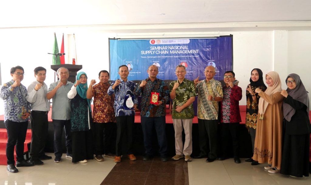 Soroti Peran Penting Suplay Management Chain di Era Disrupsi, FT UMC Gelar Seminar CirebonMU