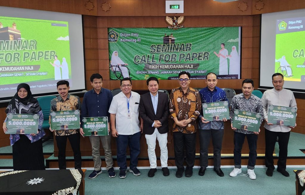 Seminar Call For Paper Fikih Kemudahan Haji CirebonMU