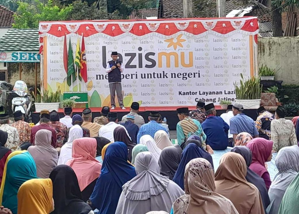 Sambut Ramadhan, Lazismu Jatinegara Bagikan Paket Sembako kepada Ratusan Warga CirebonMU