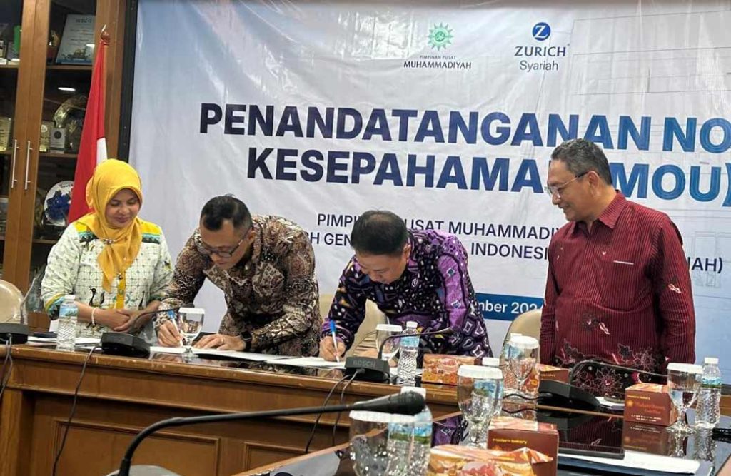 Zurich Syariah dan PP Muhammadiyah Tandatangani Nota Kesepahaman CirebonMU