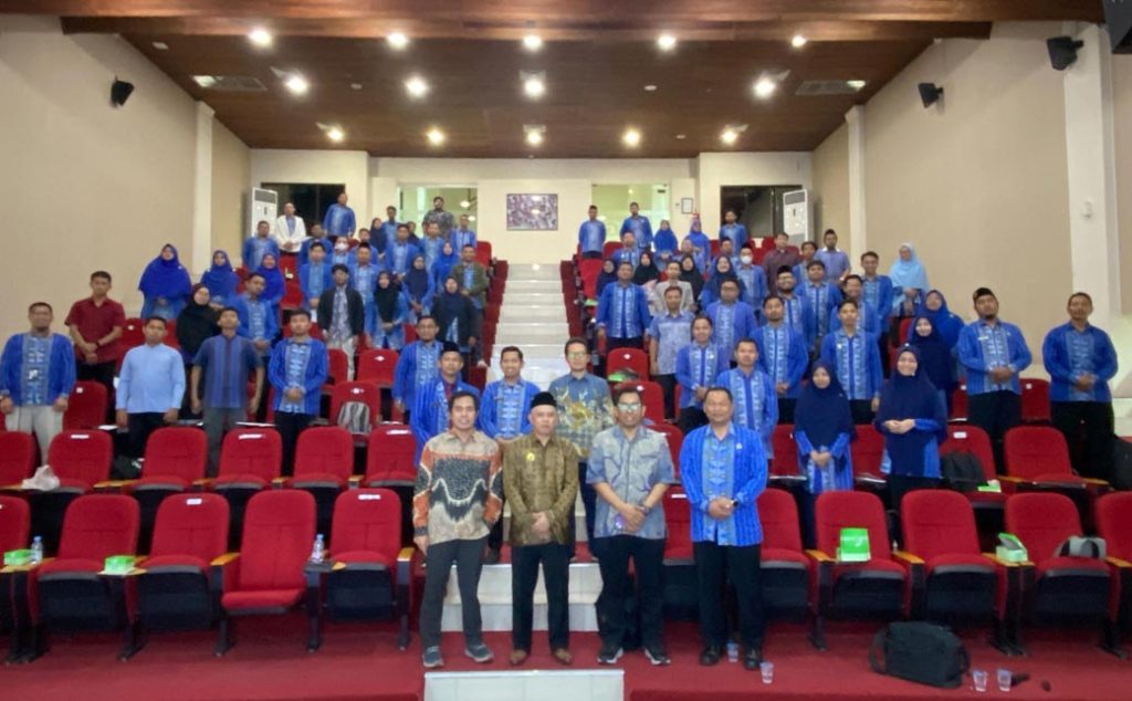 Forum Guru Muhammadiyah Kota Samarinda Gelar Workshop Branding Sekolah CirebonMU